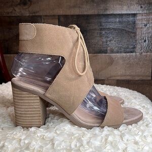 Sole Society “Auburn” Lace-Up Sandal Size 8